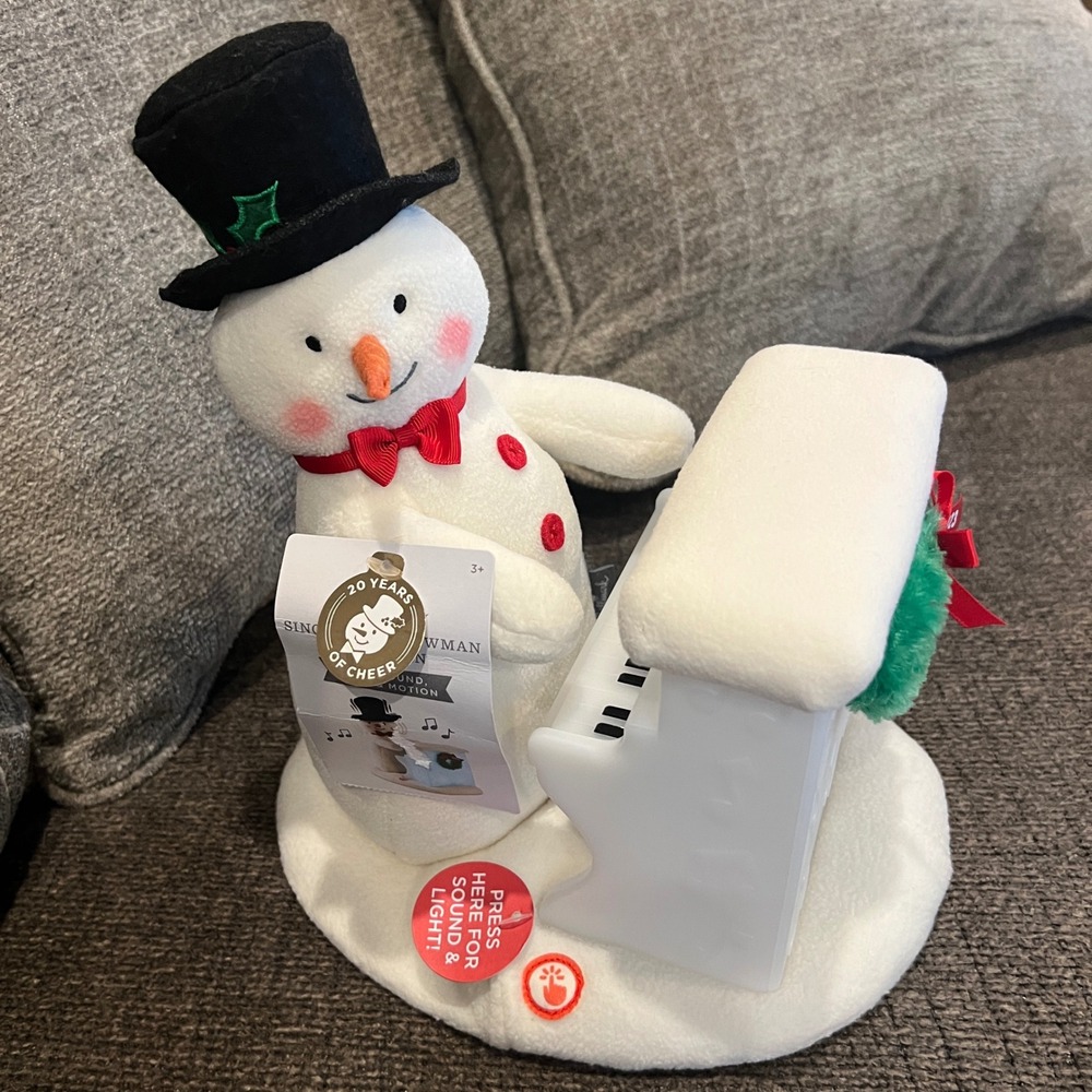 Hallmark 2023 Singing Snowman 20 Years of Cheer Piano Musical Plush Sound Motion